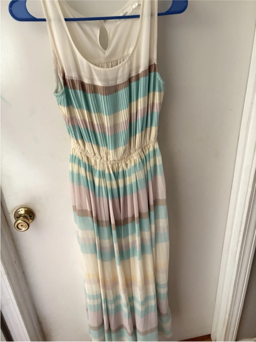 Women’s Nordstrom long summer day dress Mint & Blush#flowy#cruiseoutfit#pleated